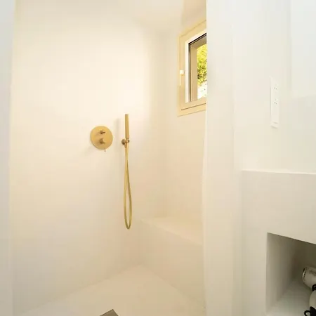 Casa Brita - With Private Pool Apartment *
